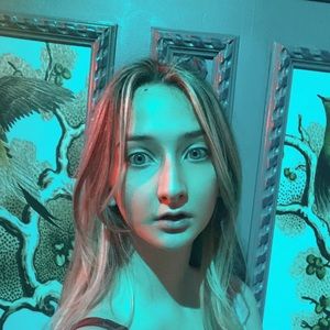 Meet your Posher, Paige